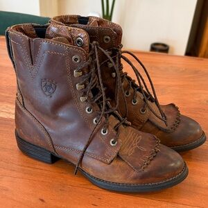 Ariat Women’s Brown Leather Boots size 6